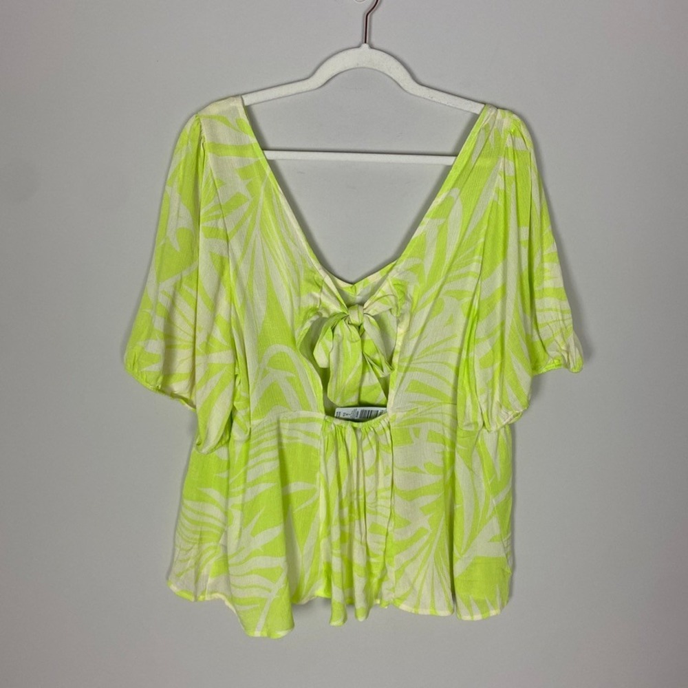 Torrid Crinkle Gauze Tie Back Puff Sleeve Top Womens 3X Neon Palm Print Tropical - Picture 4 of 7